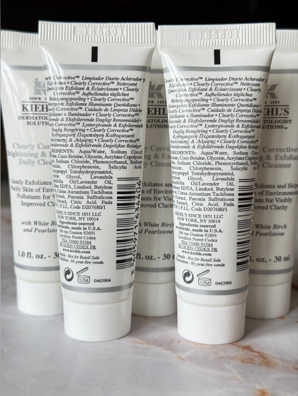 Kiehl's Clearly Corrective Brightening And Exfoliating Daily Cleaner - 5pc Set - Picture 2 of 2